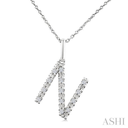 1/10 Ctw Initial 'N' Round Cut Diamond Fashion Pendant With Chain in Sterling Silver