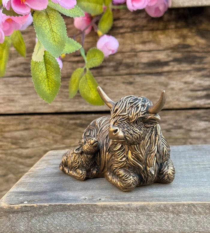 Bronze Highland Cow & Calf