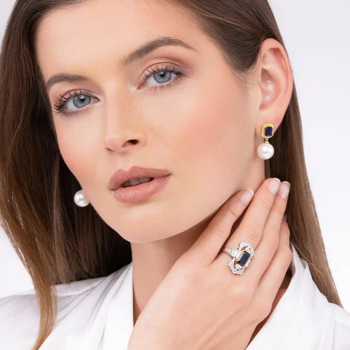 Encanto Pearl Drop Earrings in Emerald