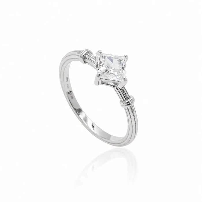 Grace Ring in Platinum