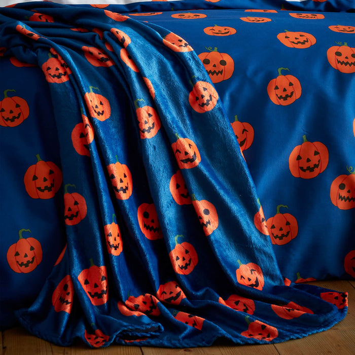 Halloween Pumpkins Cosy Fleece Blanket Throw Navy Blue