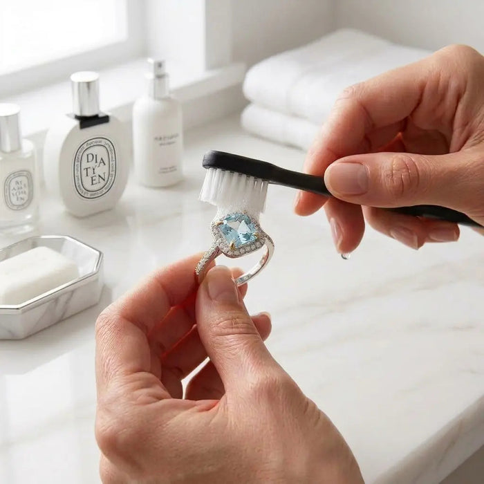 Jewelry Cleaning Brush