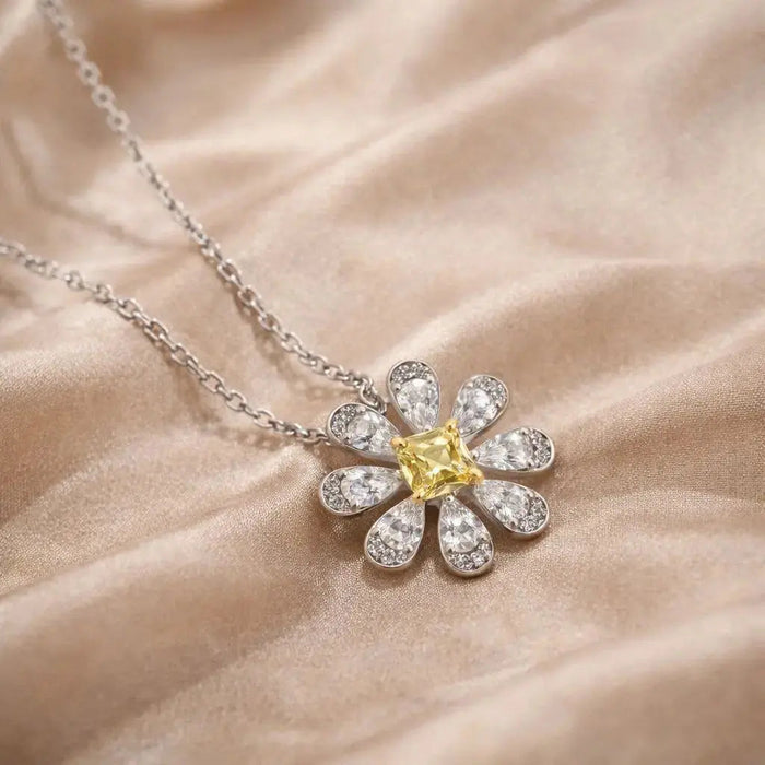 La Marguerite Necklace In Yellow Bel air bloom