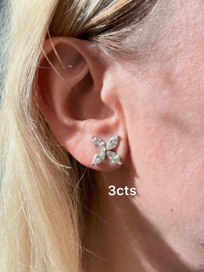 Lab-Grown Diamond Clover Stud Earrings