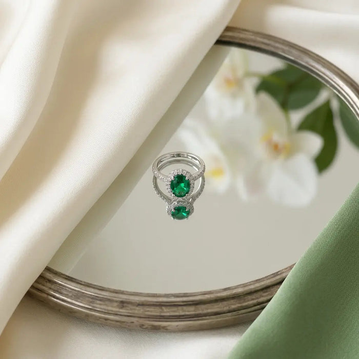Oleander Ring in Emerald